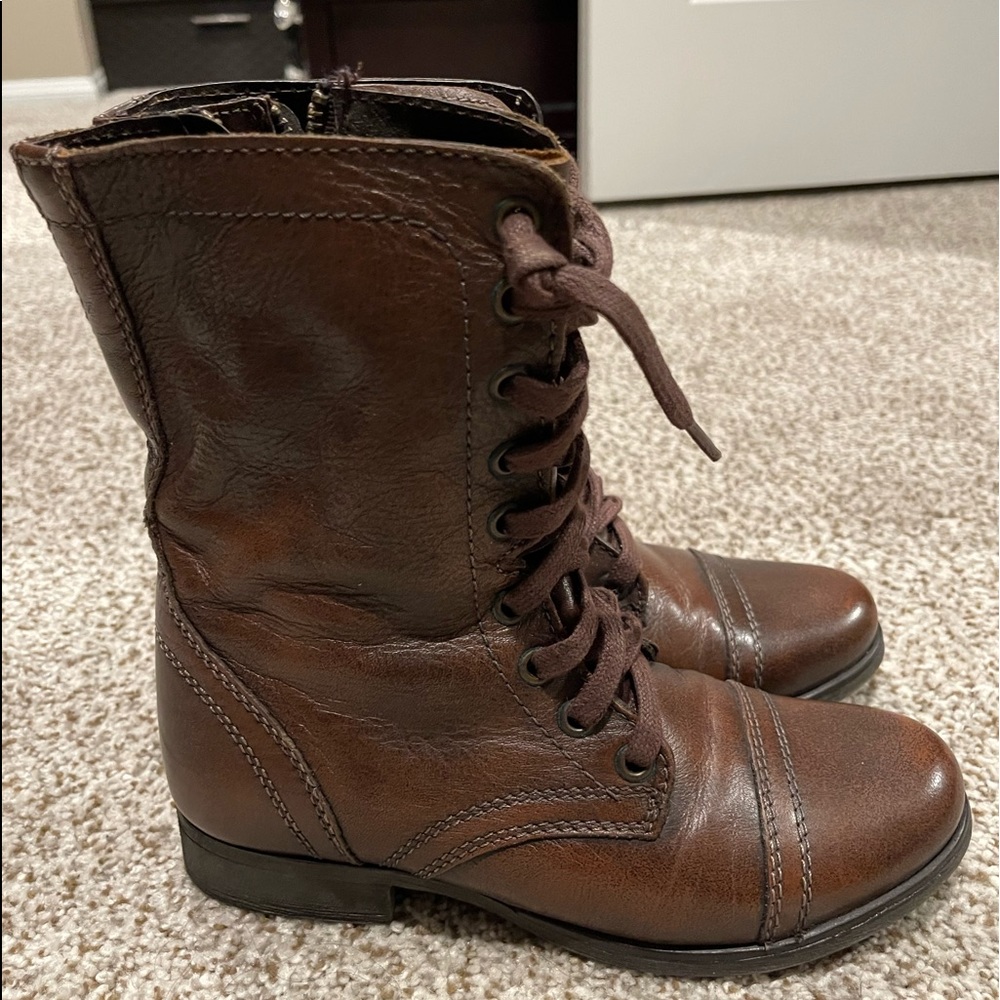 STEVE MADDEN TROOPA